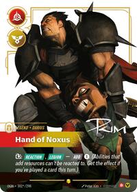 Origins : Darius - Hand of Noxus (Signature) - 302*/298 - Foil - Showcase - Legend